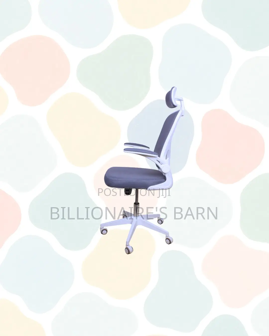 White Ergonomic Office Chair With Headrest for Smooth Daily Tasks