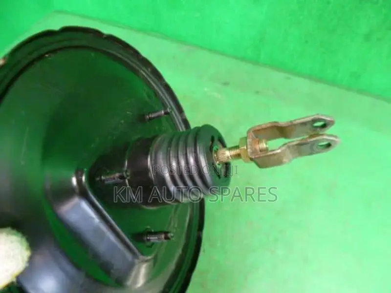 Nissan Caravan Brake Booster/Master Cylinder