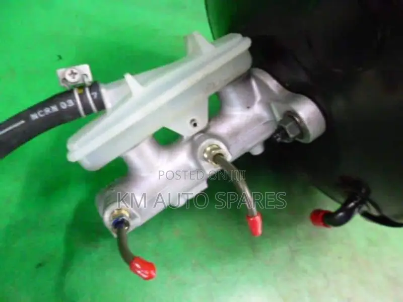 Nissan Caravan Brake Booster/Master Cylinder