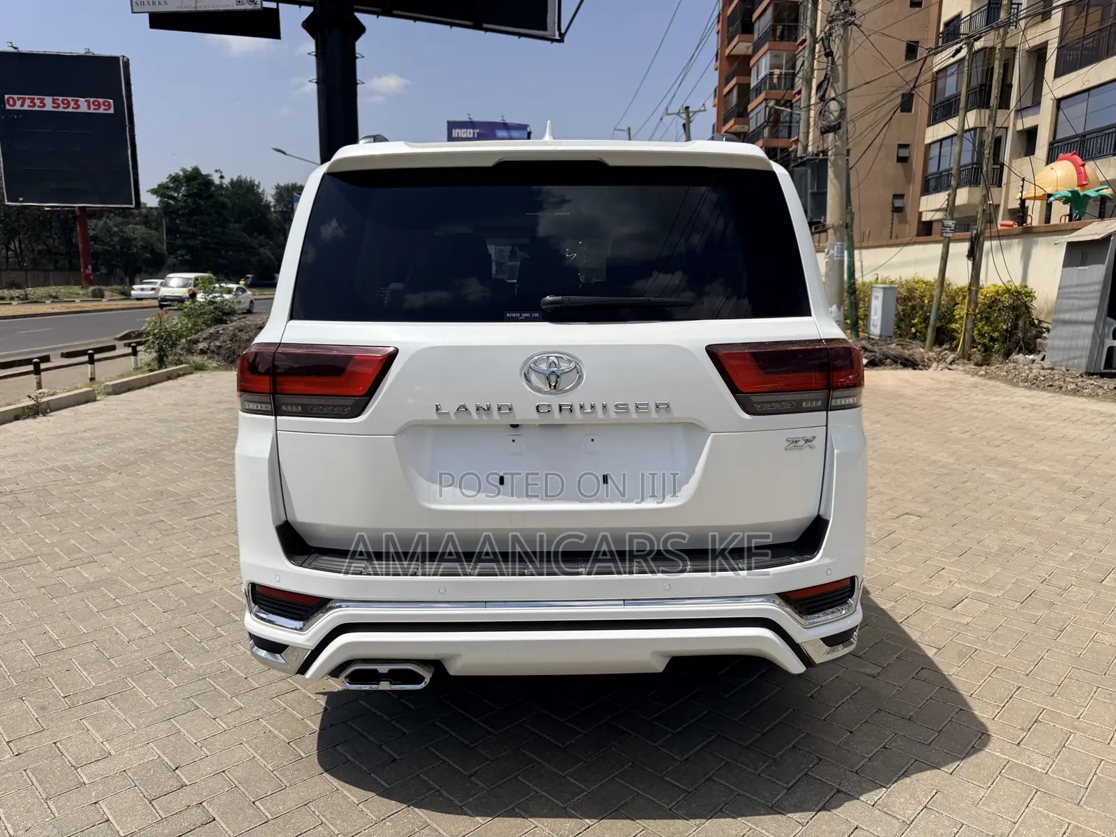 Toyota Land Cruiser LC300 2023 Pearl