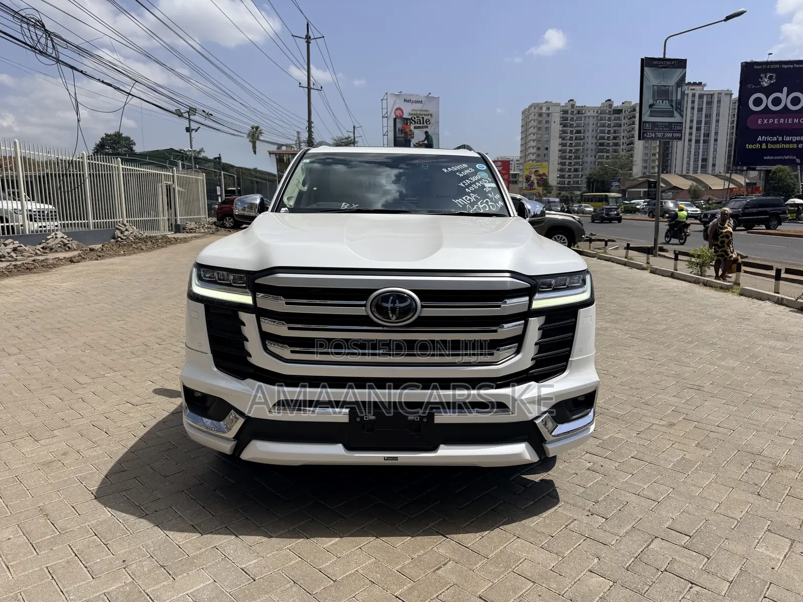 Toyota Land Cruiser LC300 2023 Pearl