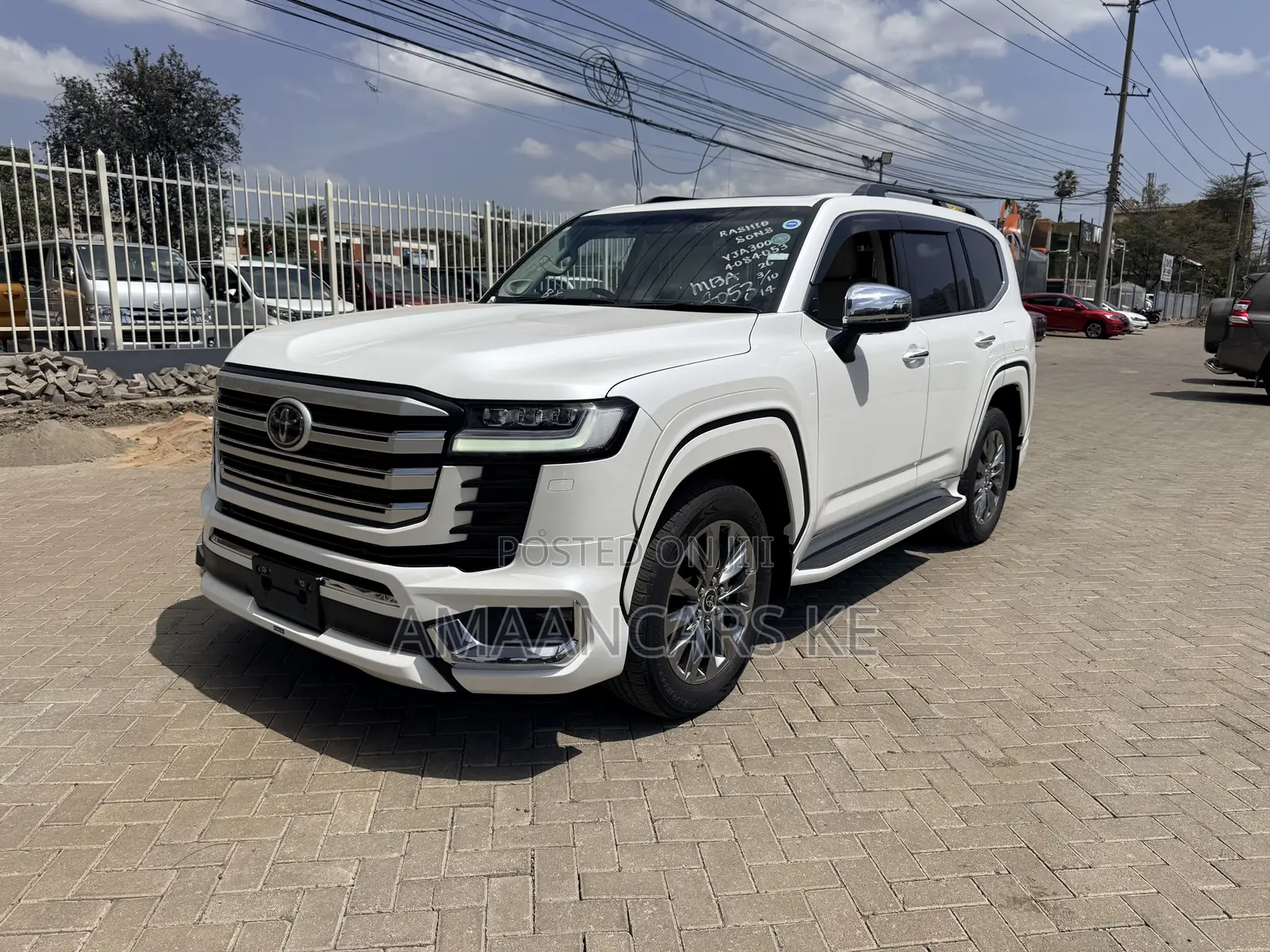 Toyota Land Cruiser LC300 2023 Pearl