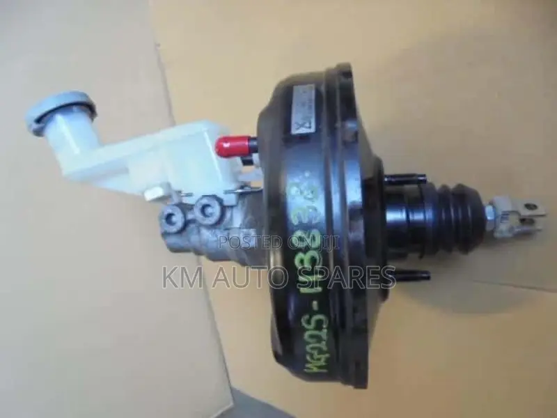 Nissan Moco Brake Booster/Master Cylinder
