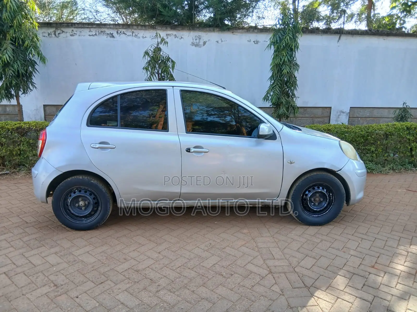 Nissan March 2013 Silver