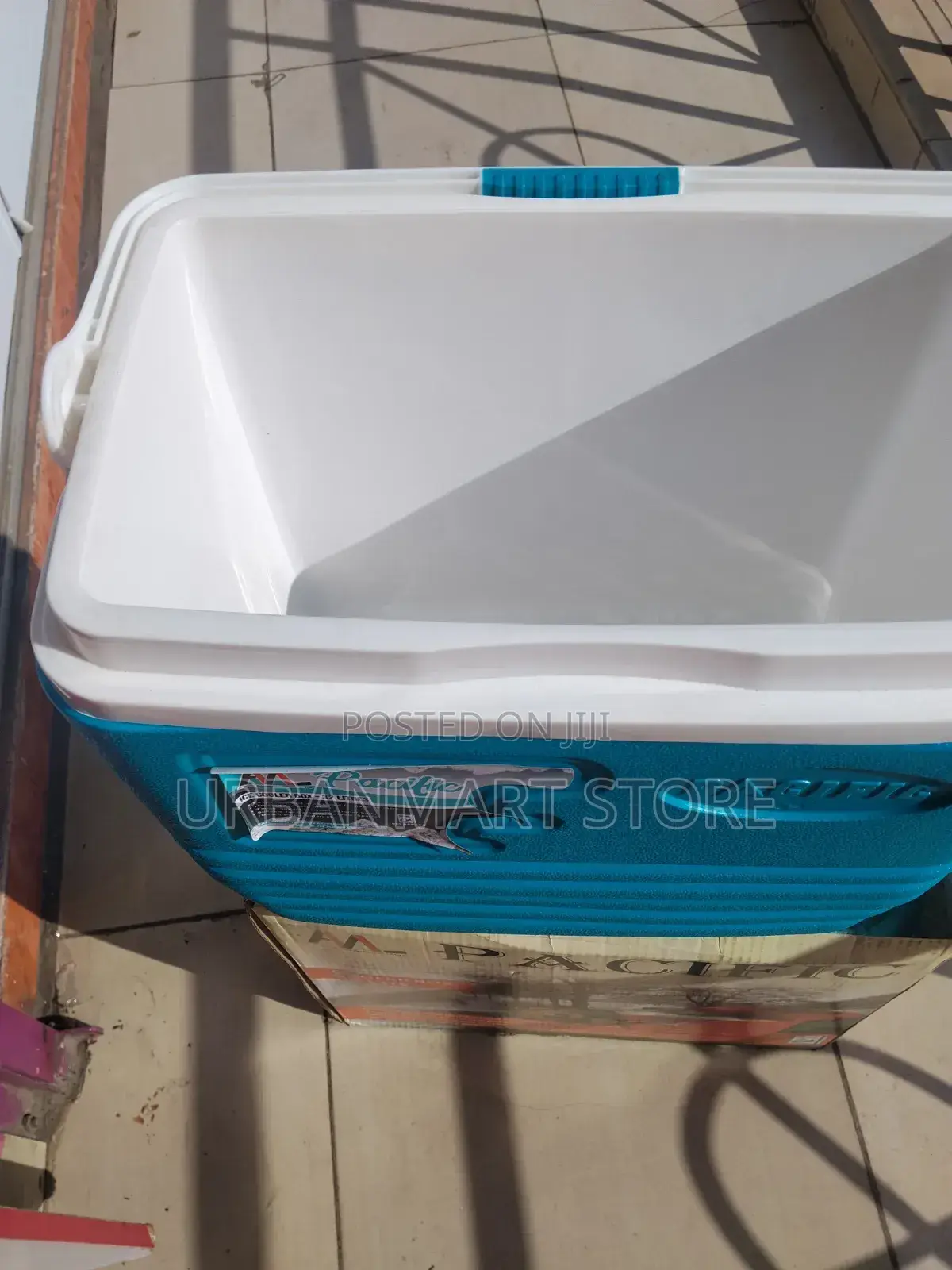 Pacific 32 Litres Heavy Duty Cooler Box for Outdoor Use