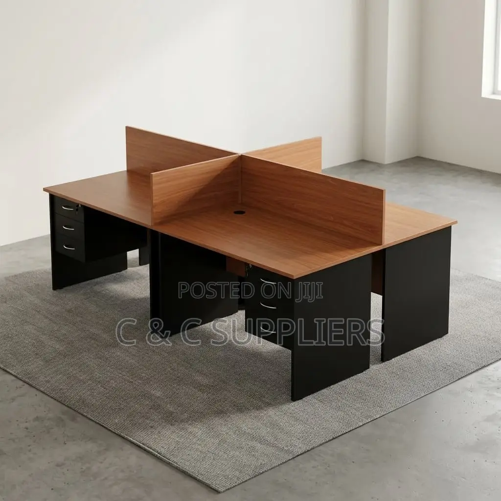 Customized Wooden 4-Seater Workstation