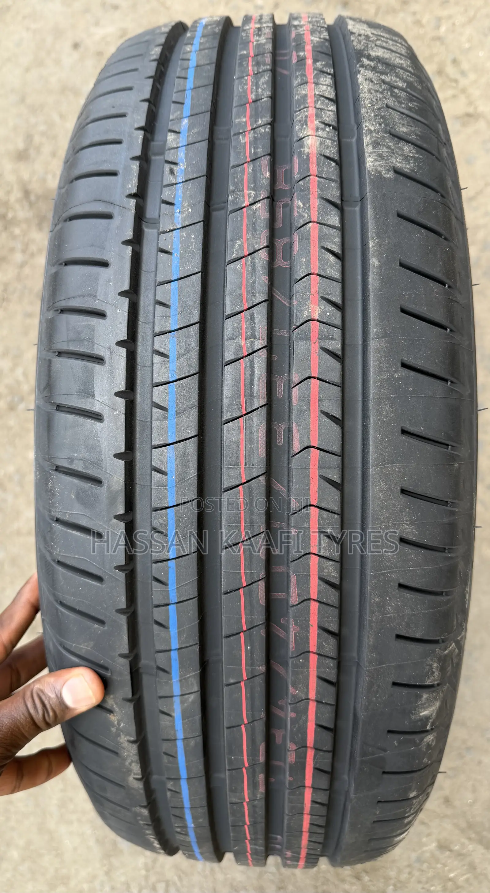 215/55r17 Bridgsone Tyre