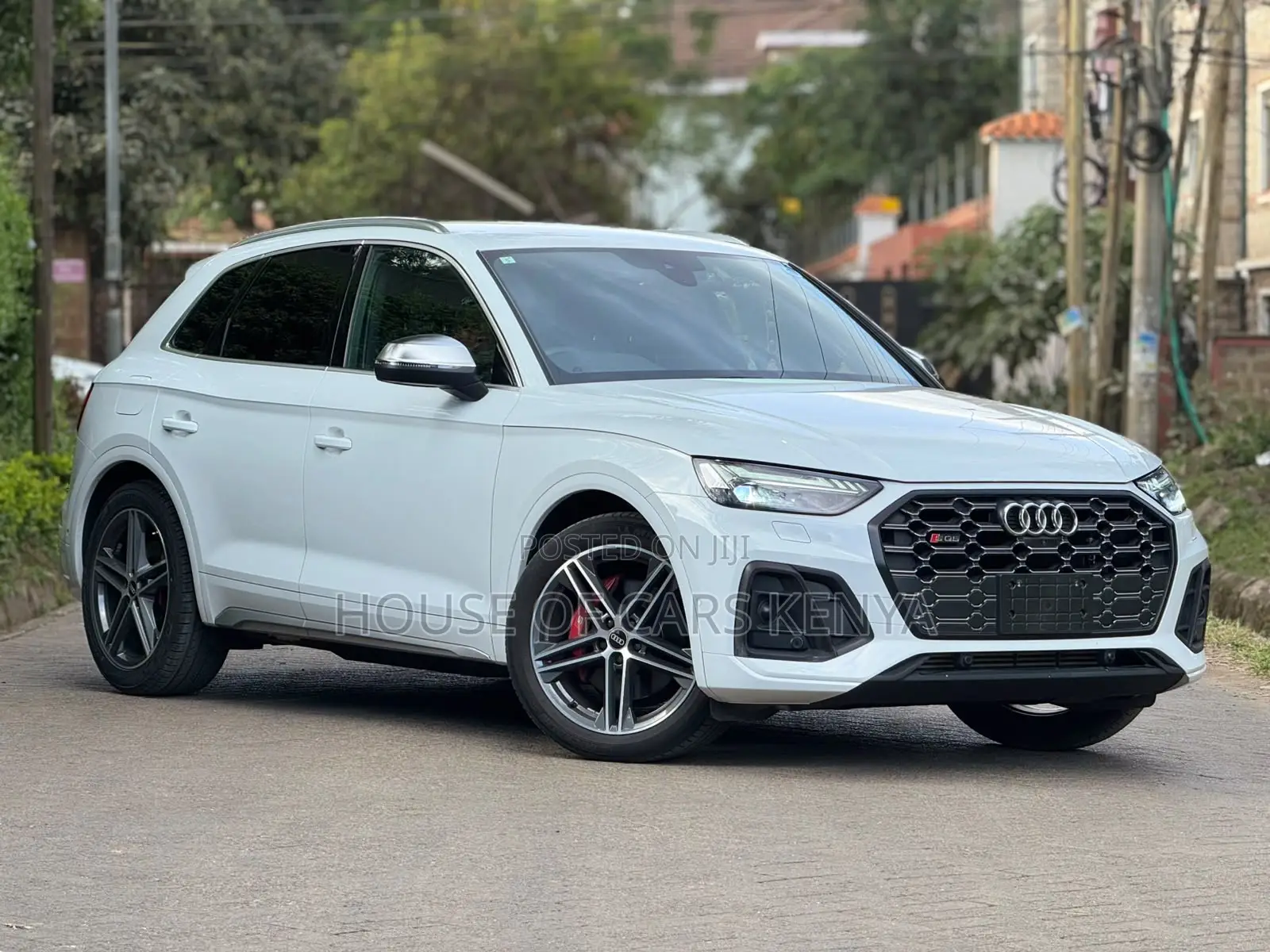 Audi SQ5 2021 Pearl