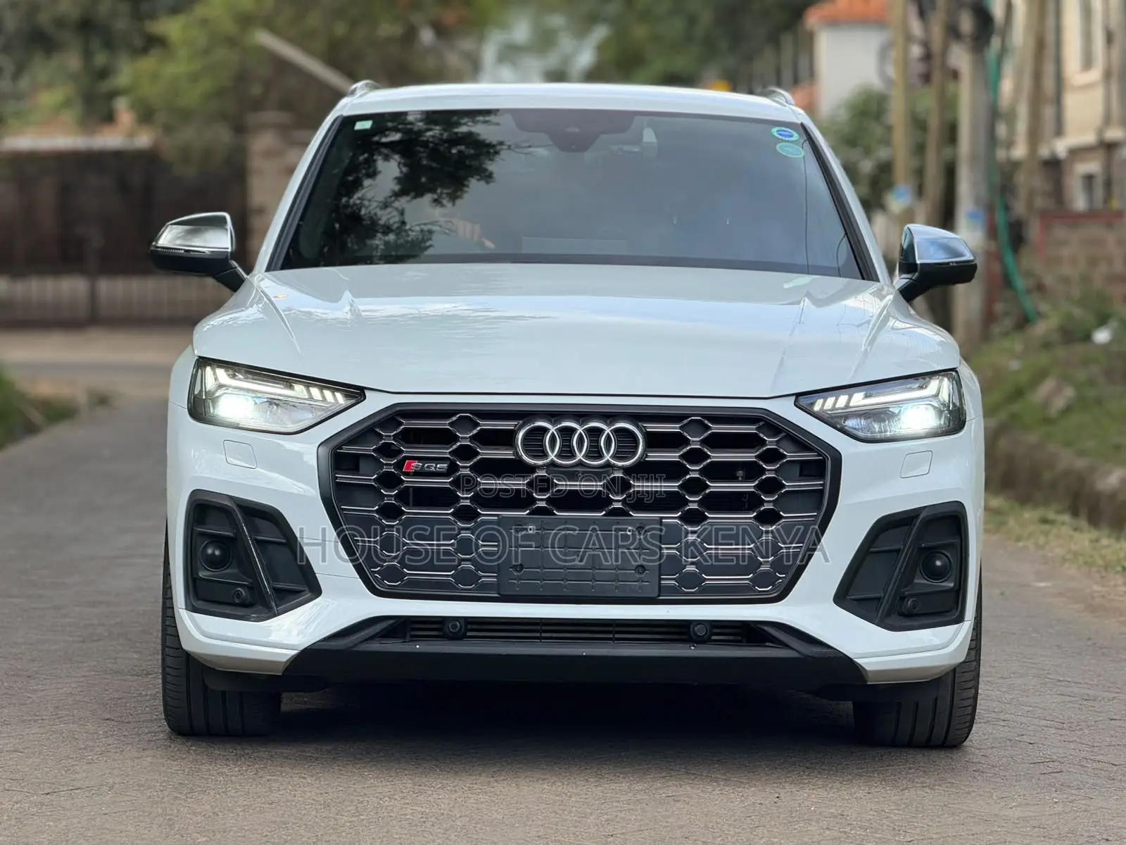 Audi SQ5 2021 Pearl