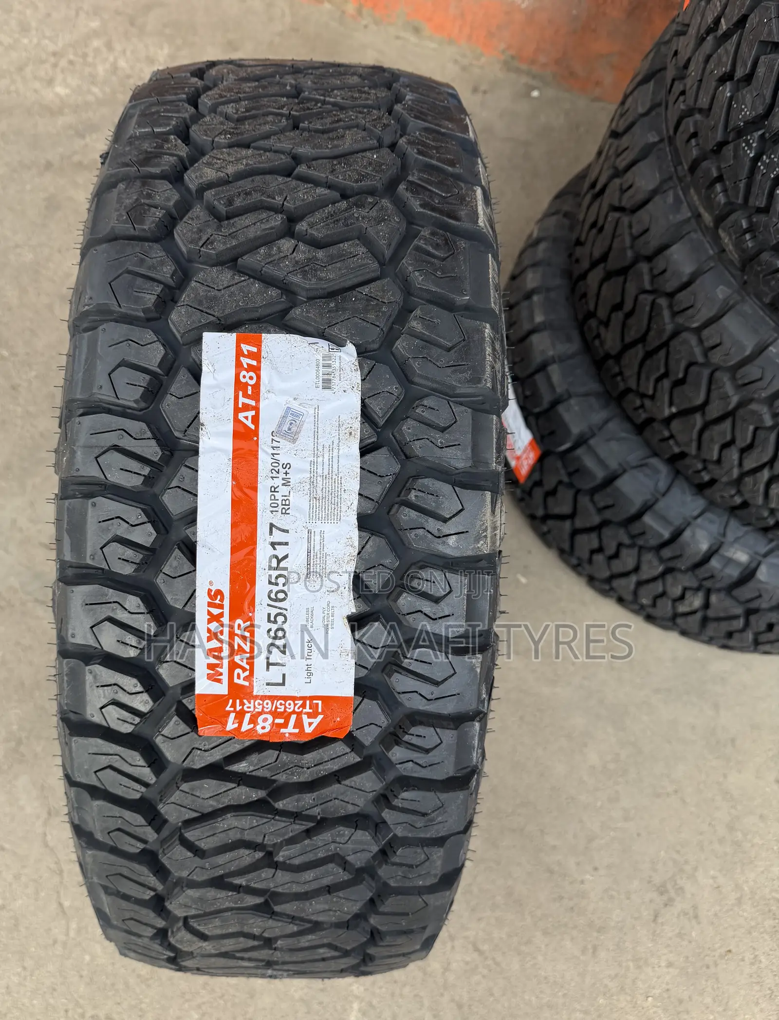 265/65r17 Maxxis Tyre (Razr10pr )