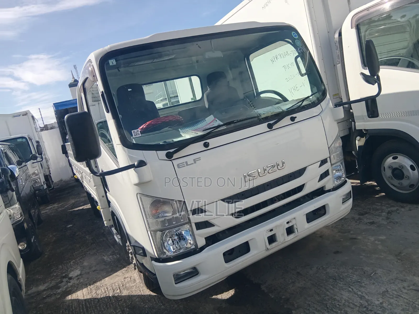 Isuzu Elf Truvk
