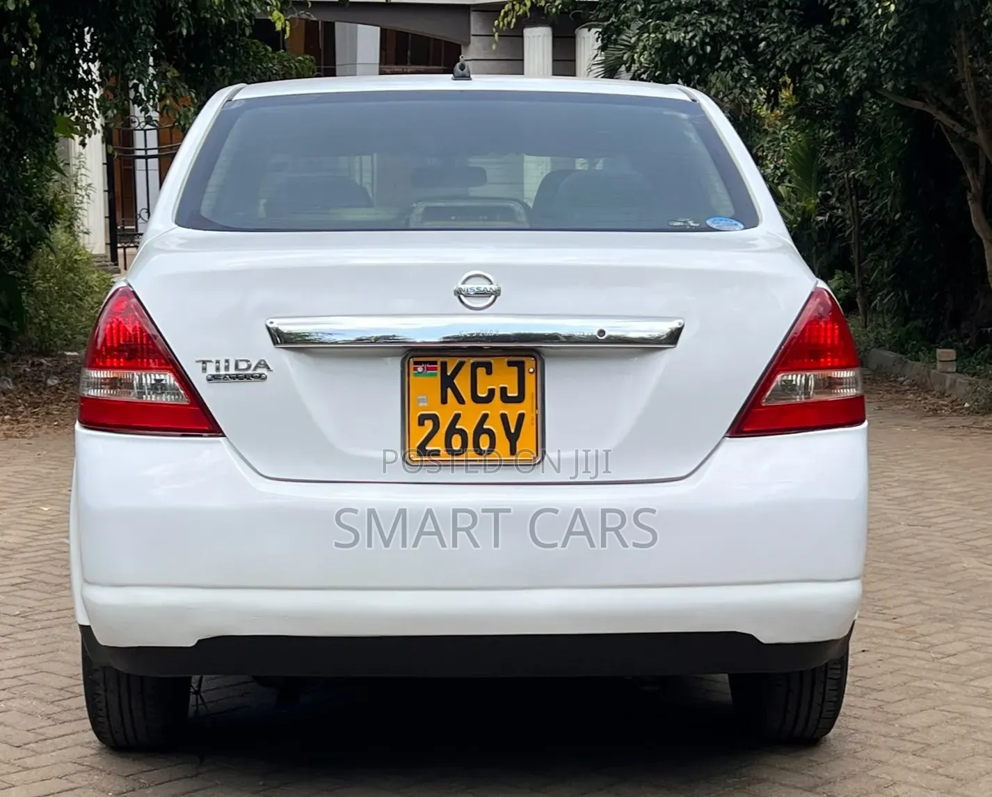 Nissan Tiida 2009 White