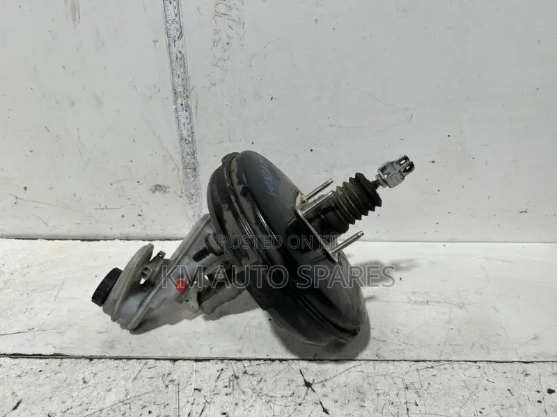 Mazda Bt-50 Brake Booster/Master Cylinder