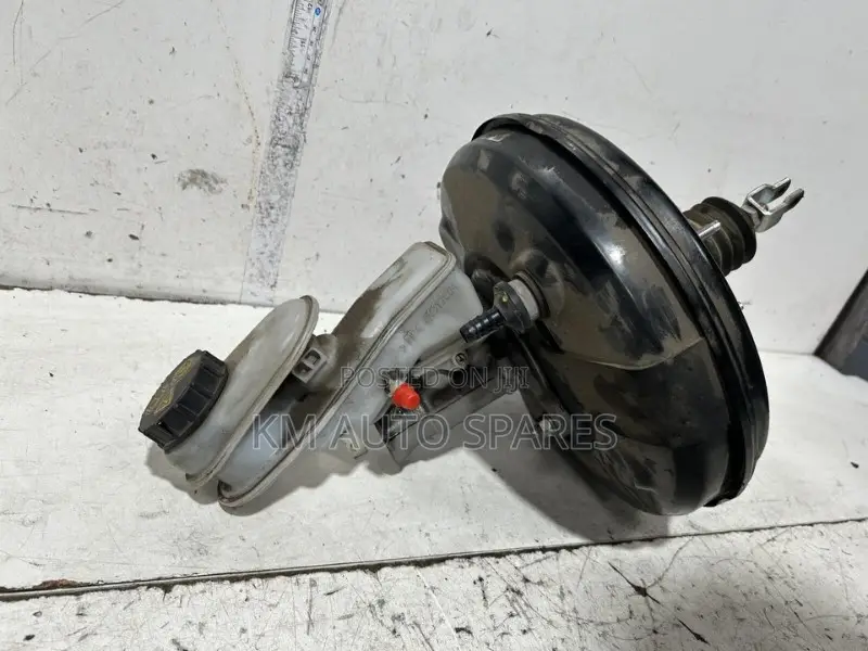 Mazda Bt-50 Brake Booster/Master Cylinder