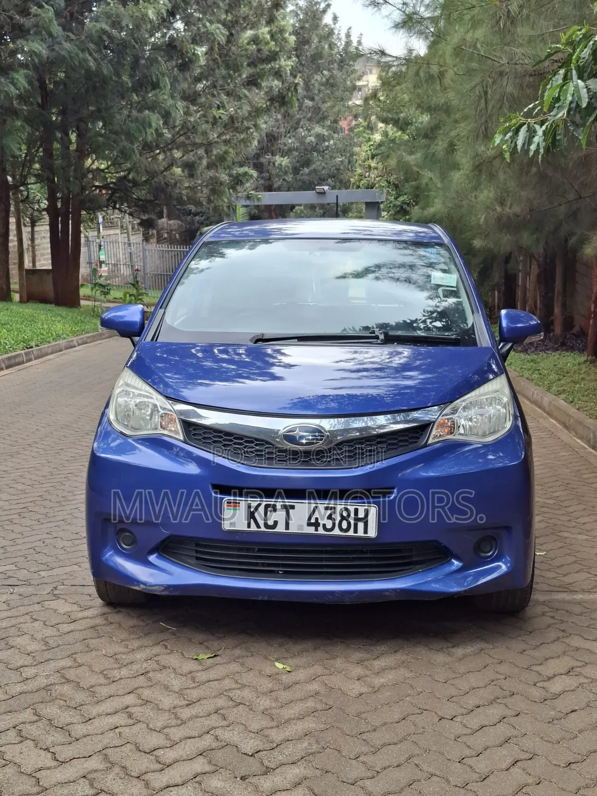 Toyota Ractis 2011 Blue