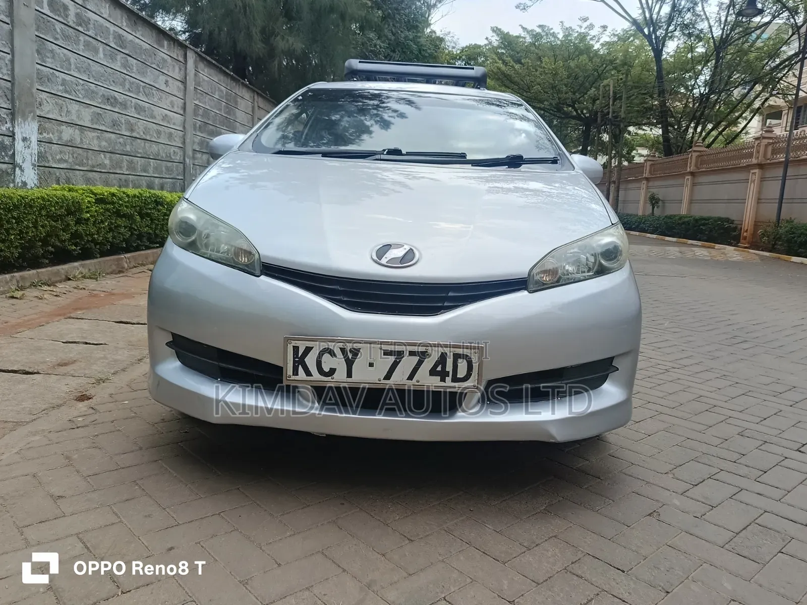 Toyota Wish 2011 Silver