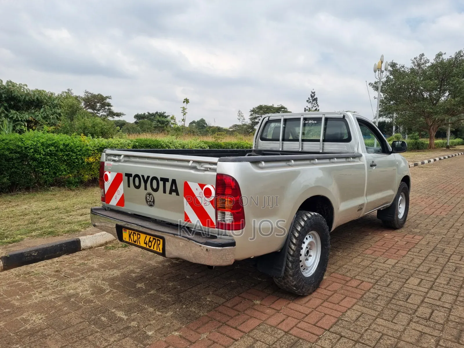 Toyota Hilux 2011 Gold