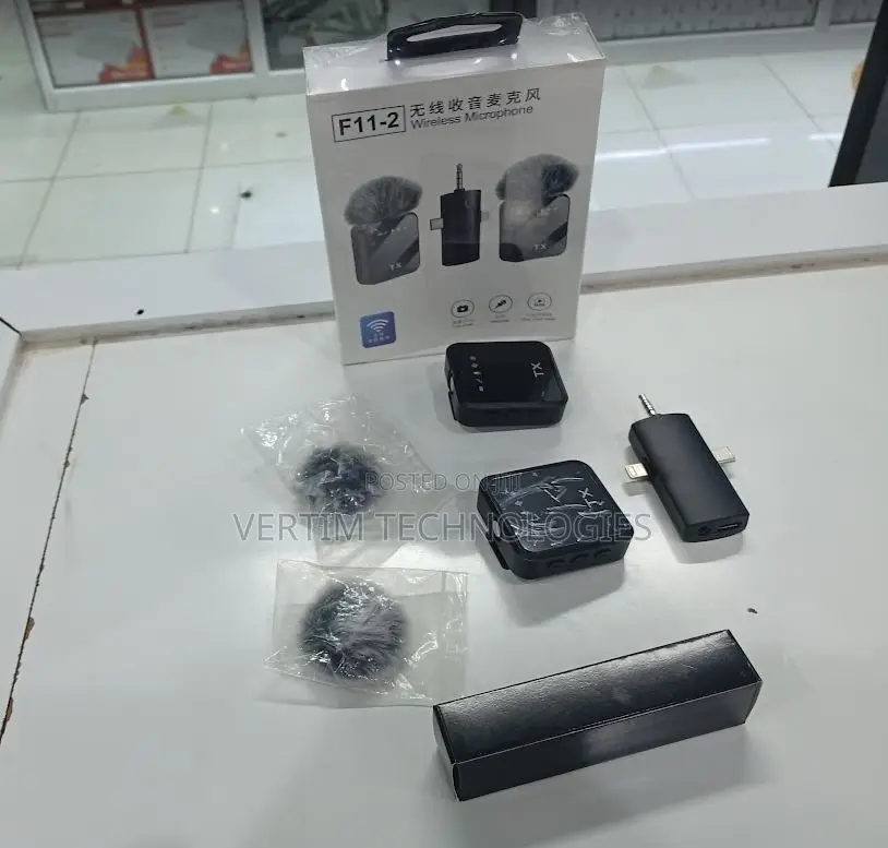 F11 Rechargeable Wireless Clip Microphone