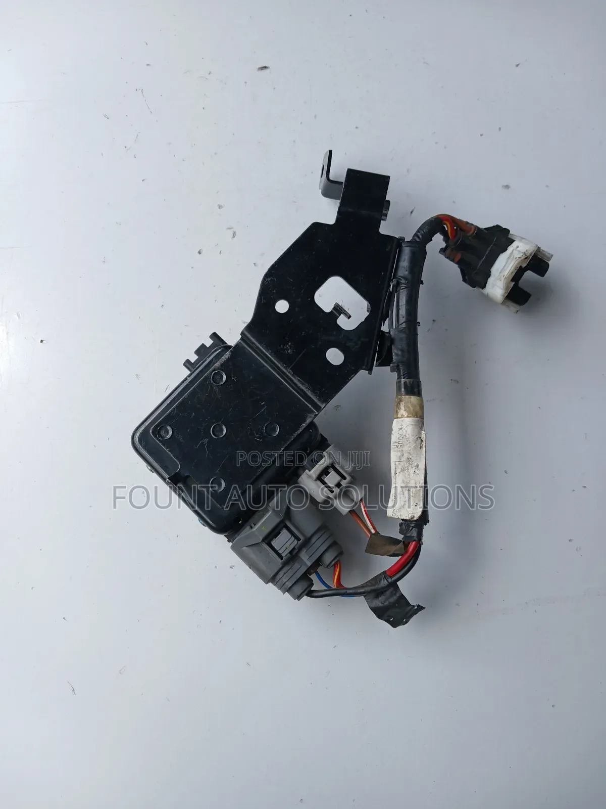 Cooling Fan Control Module Toyota Crown