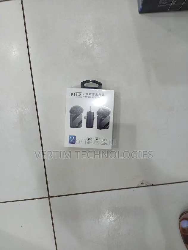 F11 Wireless Audio Microphone for Streaming Recording