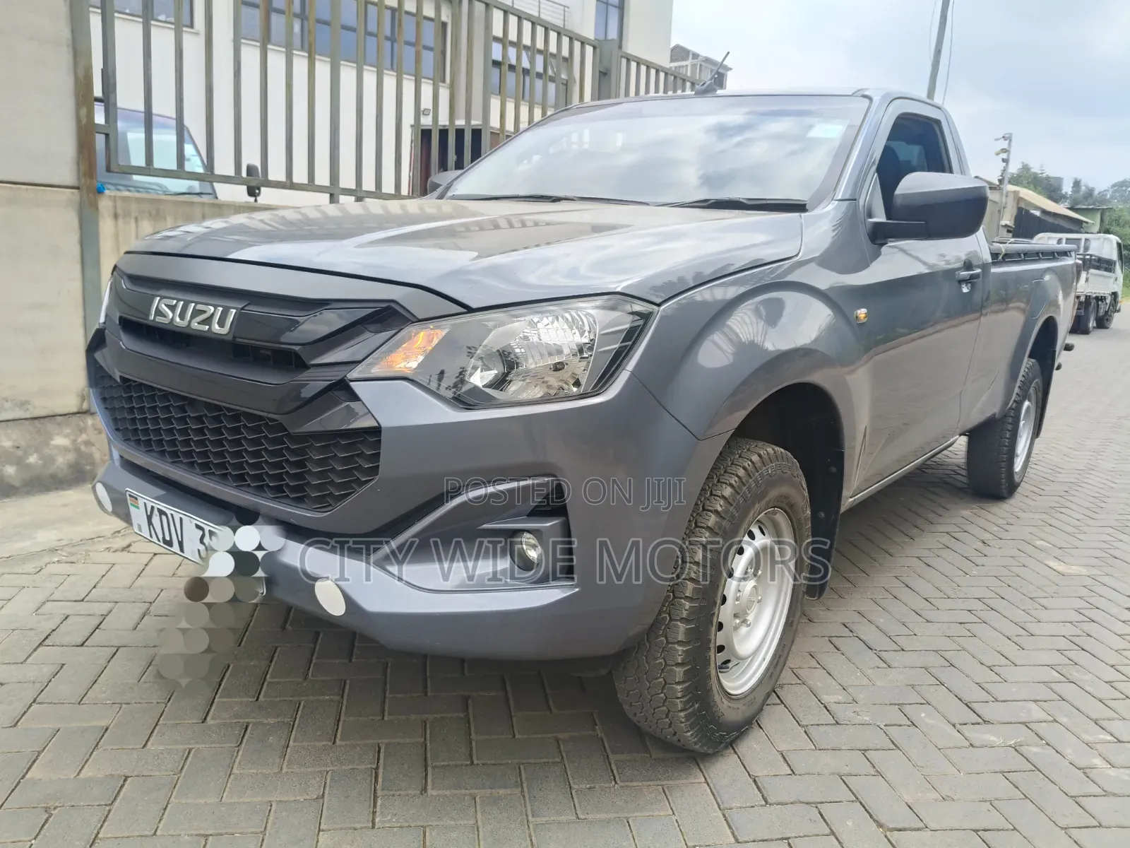 Isuzu D-MAX 2025 Gray
