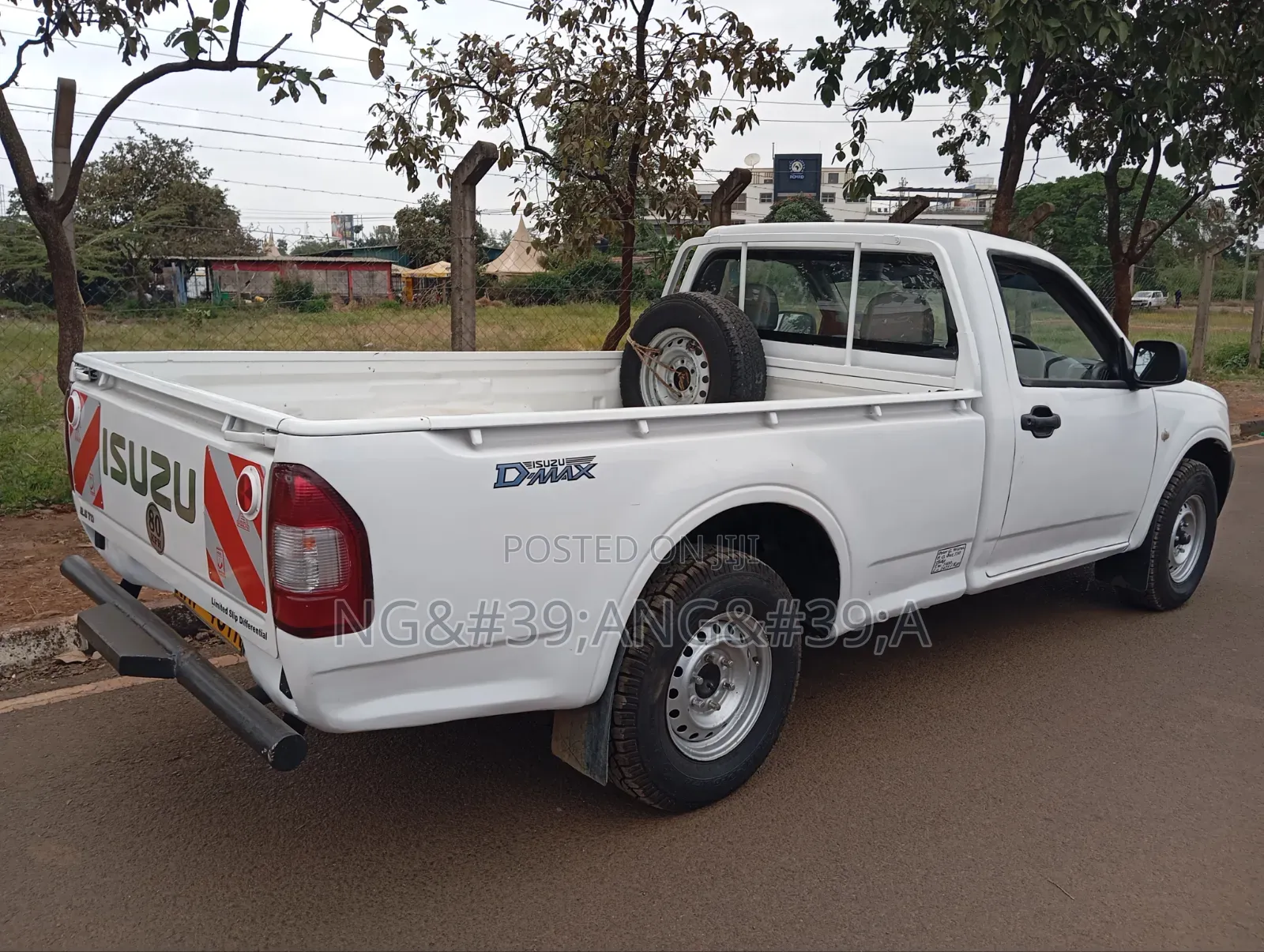 Isuzu D-MAX 2006 White