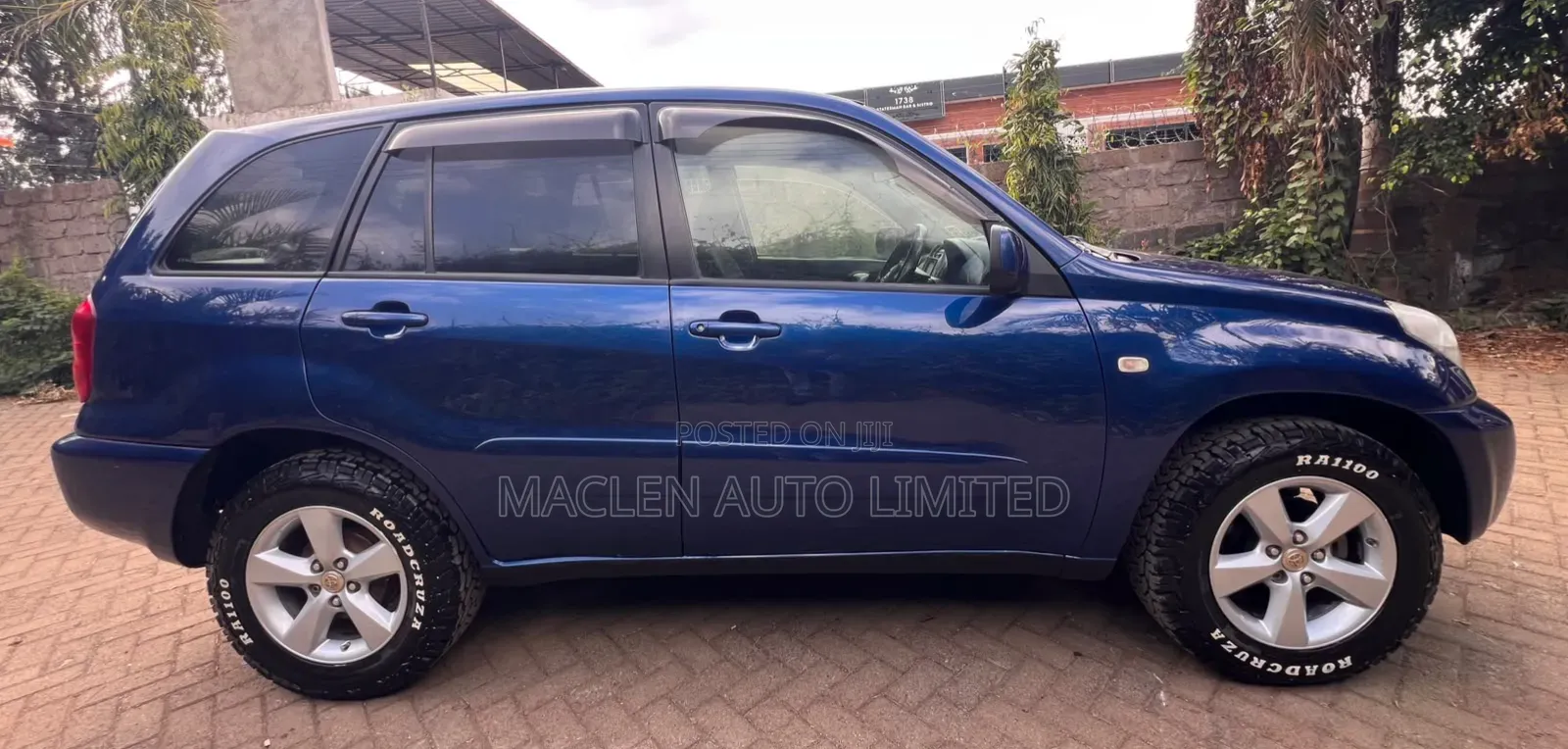 Toyota RAV4 2004 Blue