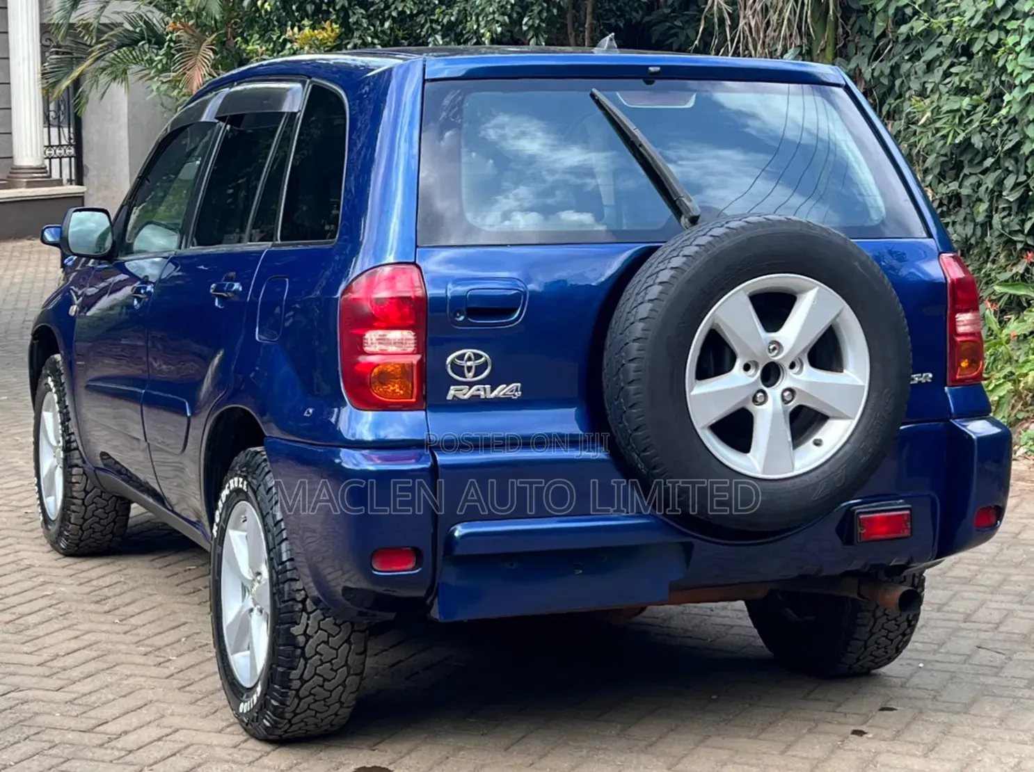 Toyota RAV4 2004 Blue