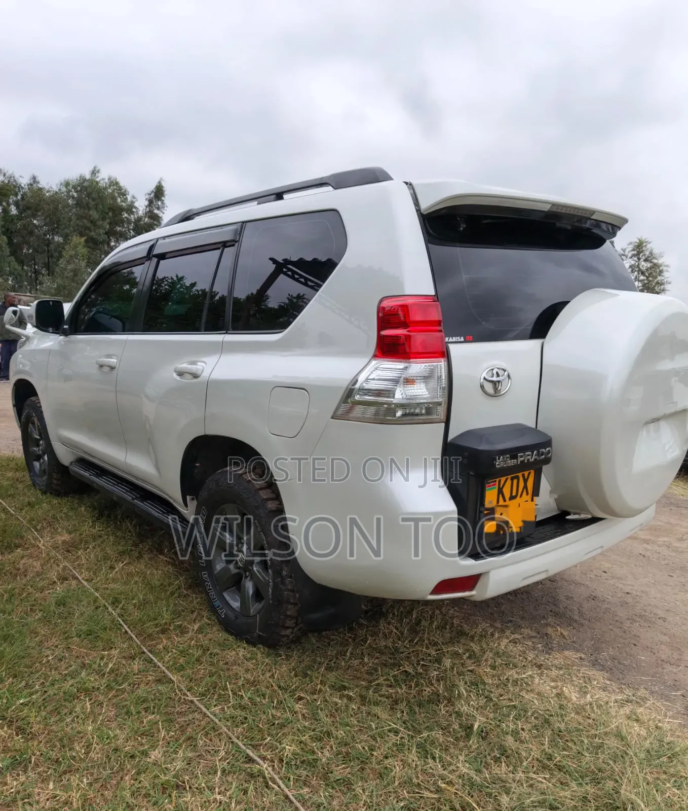 Toyota Land Cruiser Prado 2011 White