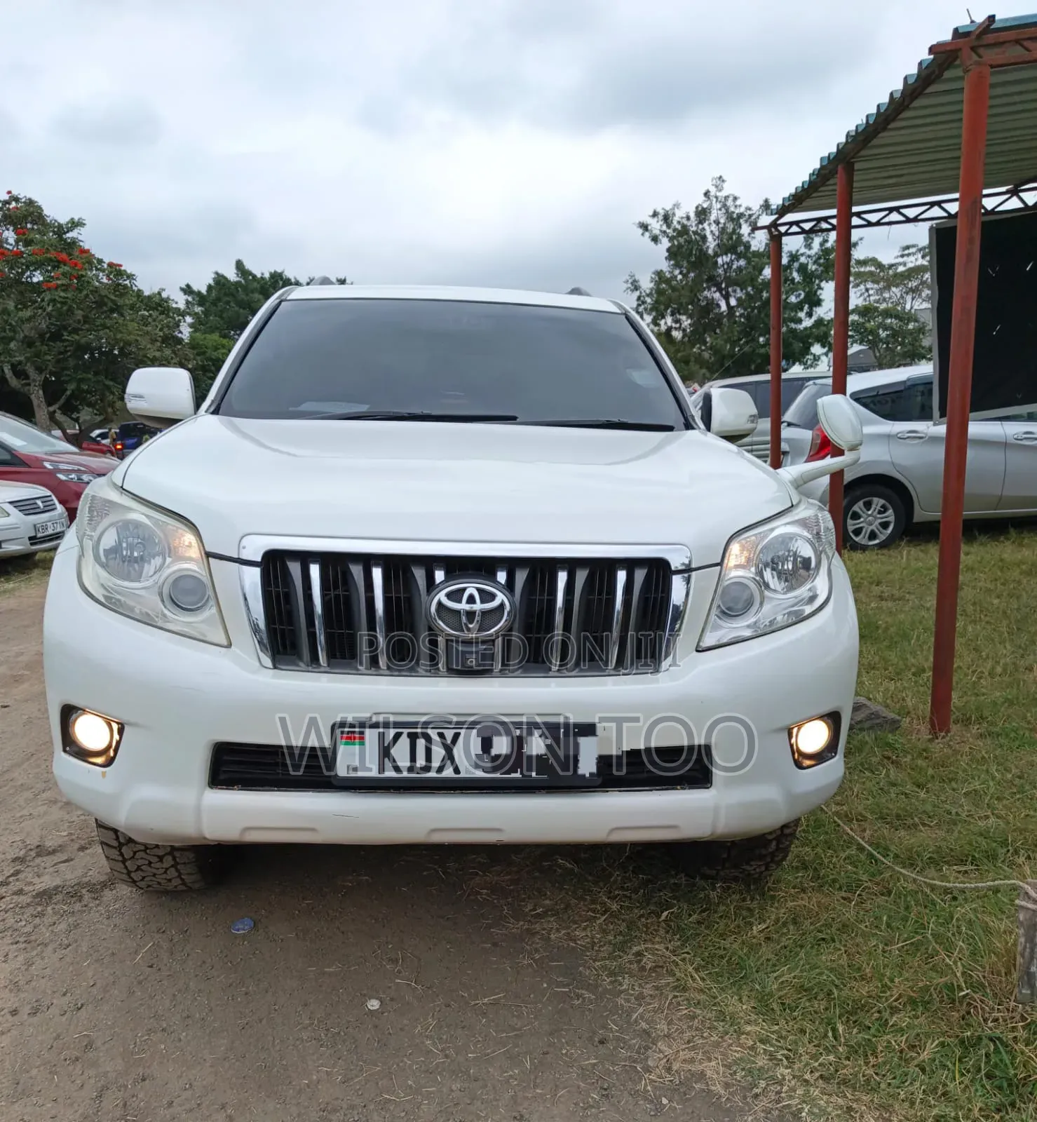 Toyota Land Cruiser Prado 2011 White