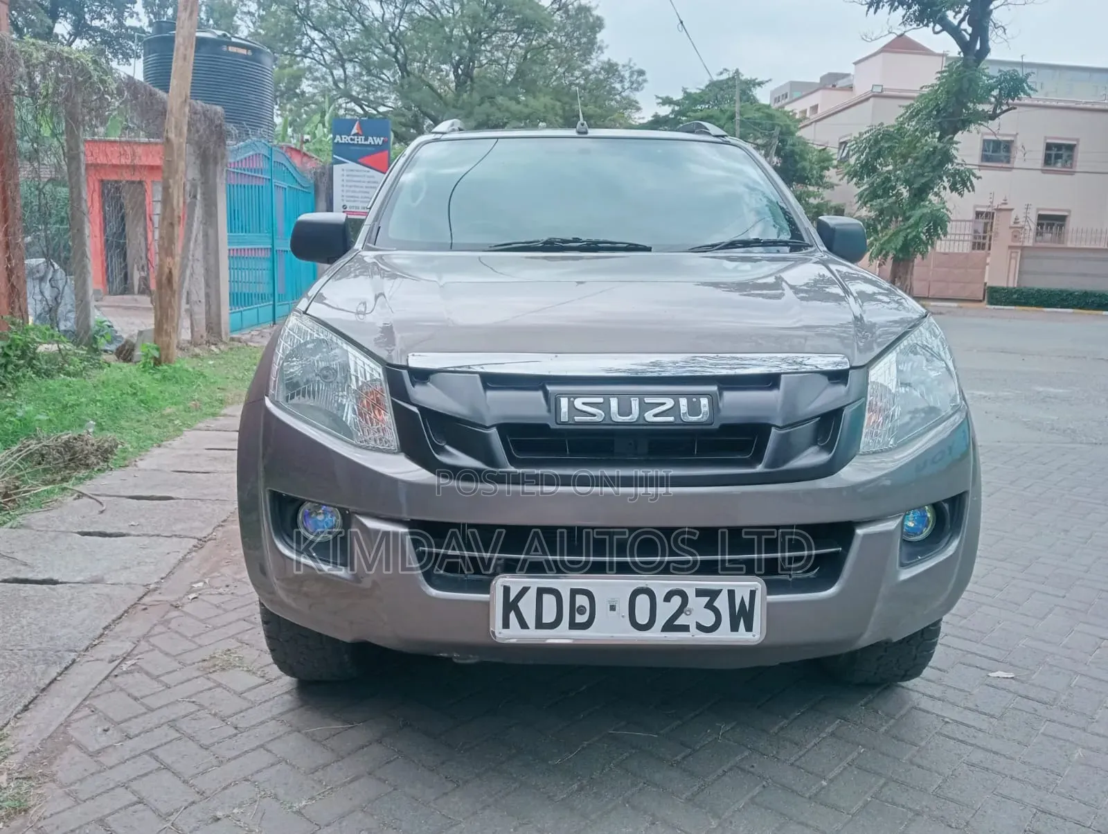 Isuzu D-MAX 2021 Gray