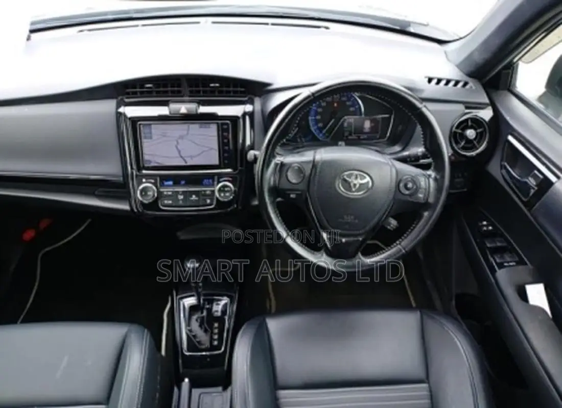 Toyota Corolla Fielder 1.5 Hybrid FWD 2019 Black