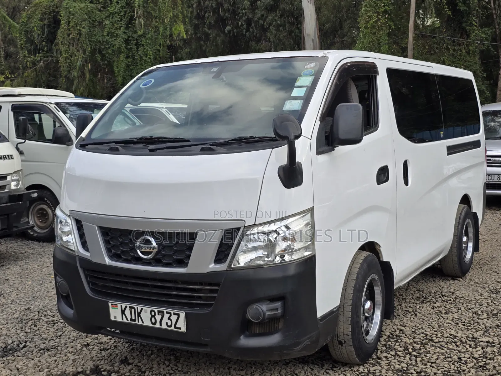 Nissan Caravan (Urvan) 2015 White