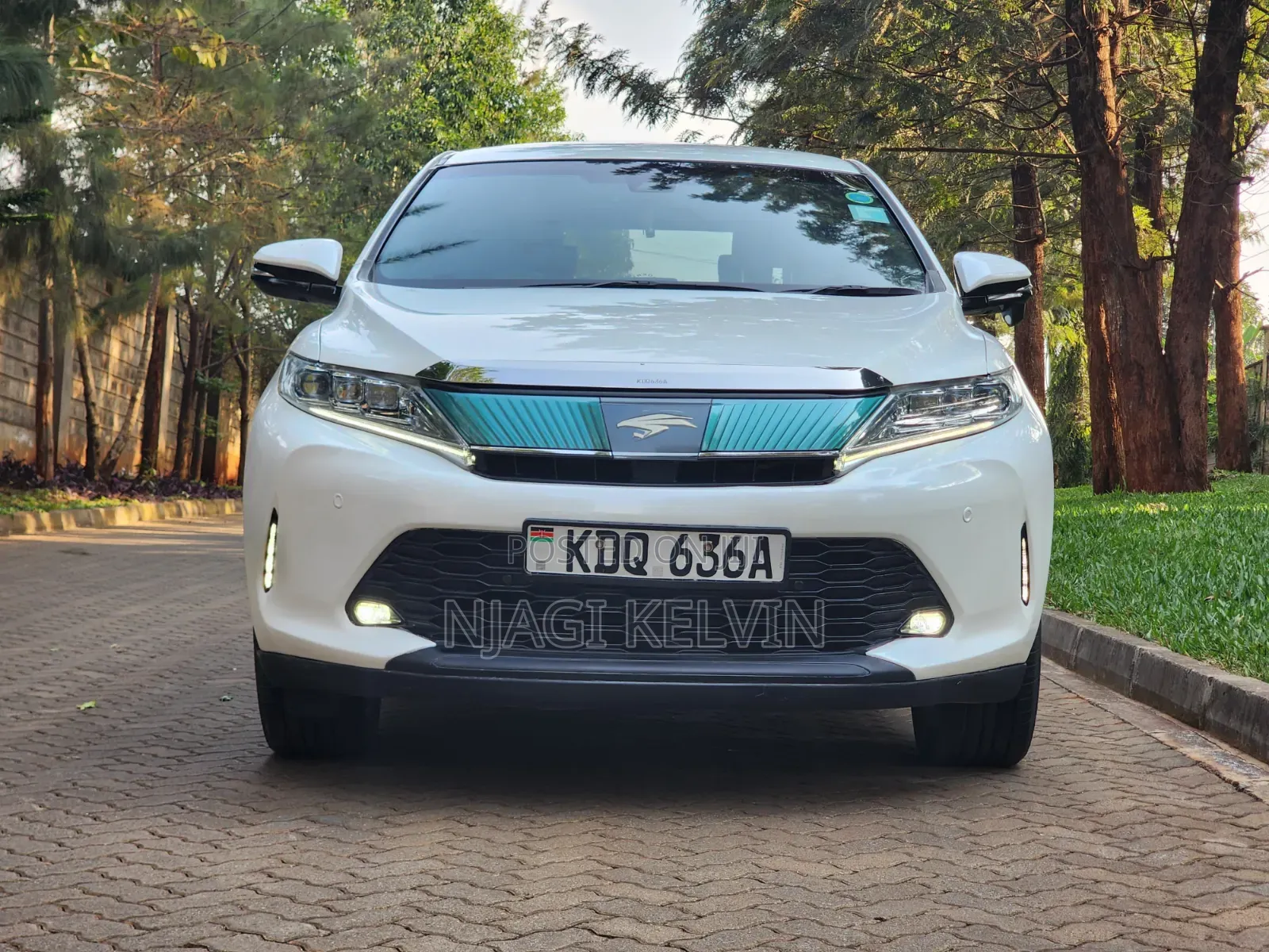Toyota Harrier 2.0 4WD 2017 White