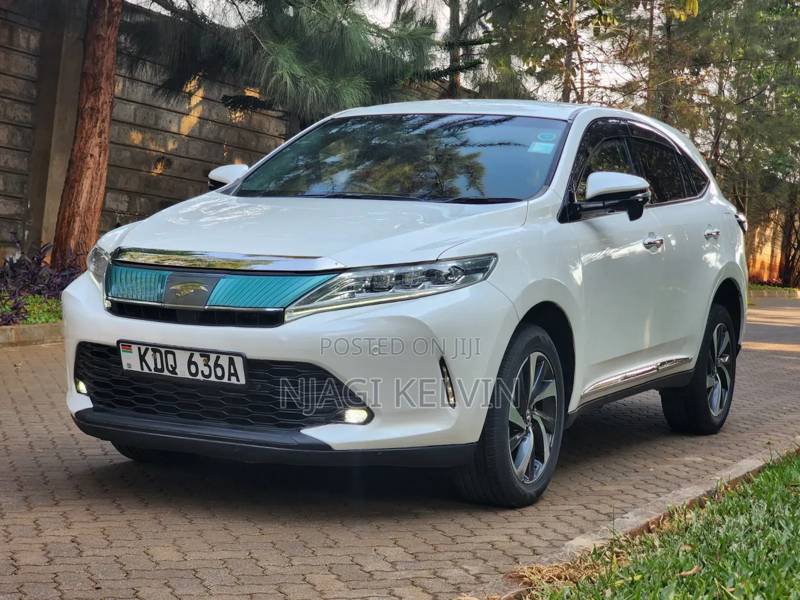Toyota Harrier 2.0 4WD 2017 White