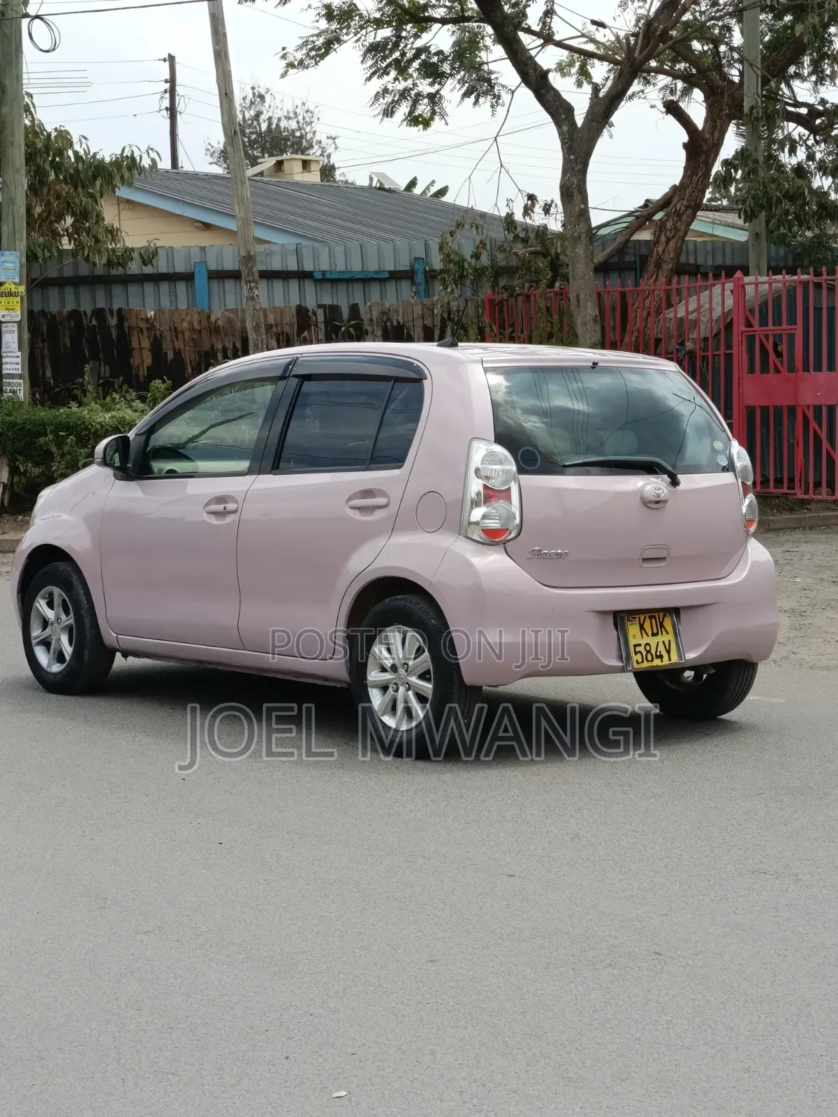 Toyota Passo 2015 Pink