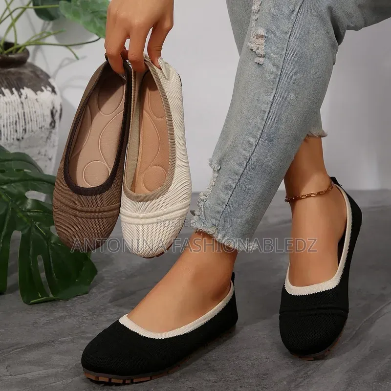 Ladies Comfortable Flat Shoes