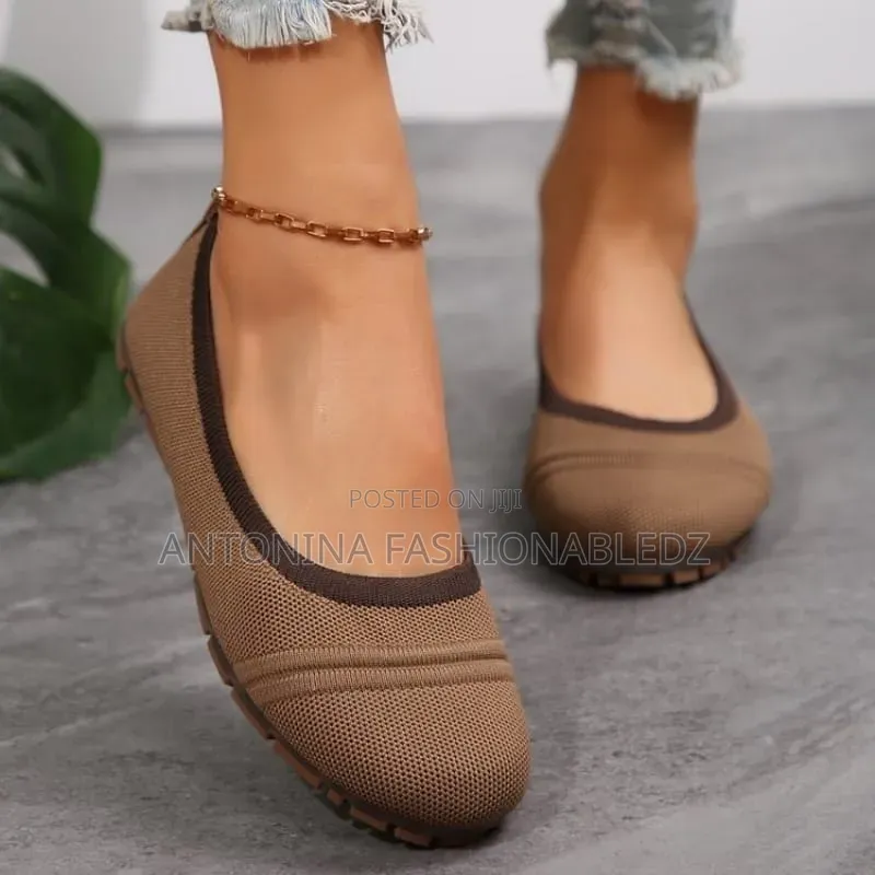 Ladies Comfortable Flat Shoes