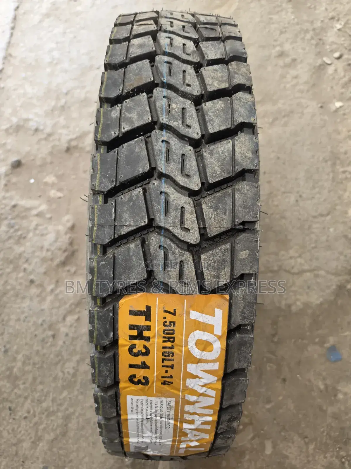 750 R16 Townhall Tires (Diff) Commercial.