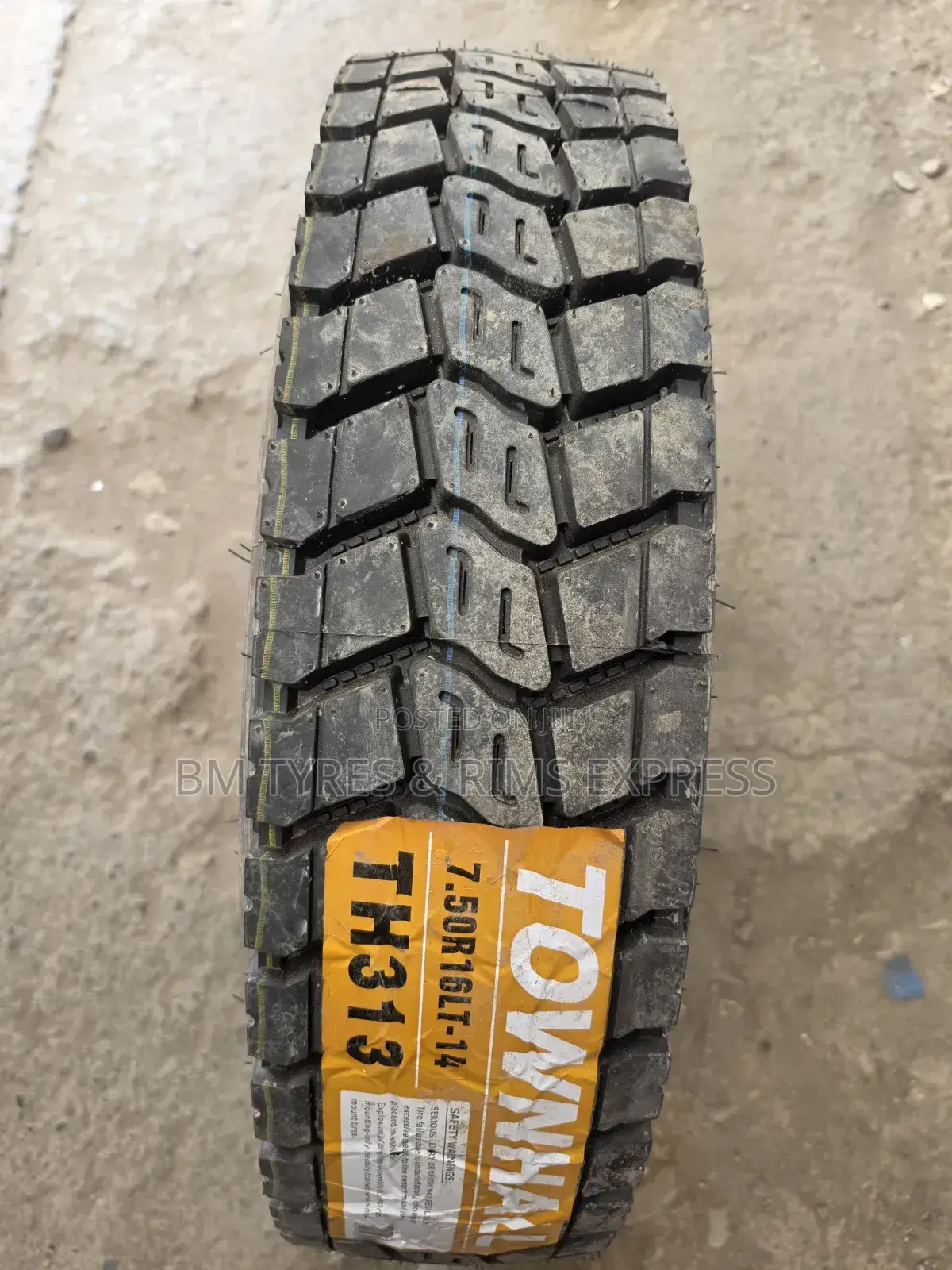 750 R16 Townhall Tires (Diff) Commercial.