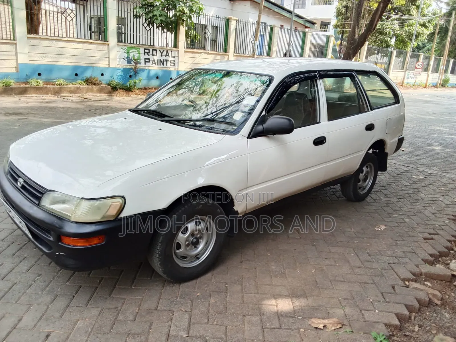 Toyota Corolla 1998 White