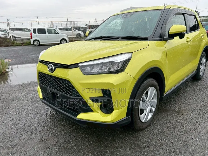 Toyota Raize 2020 Yellow