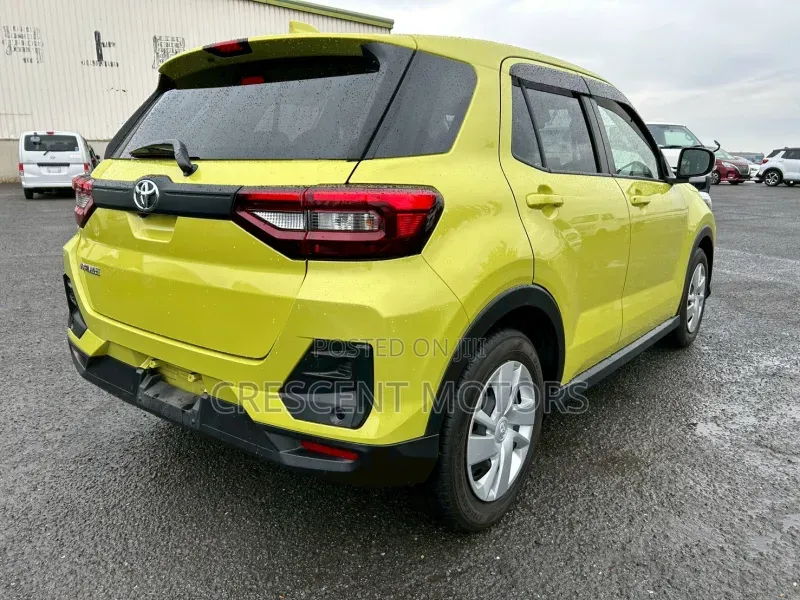 Toyota Raize 2020 Yellow