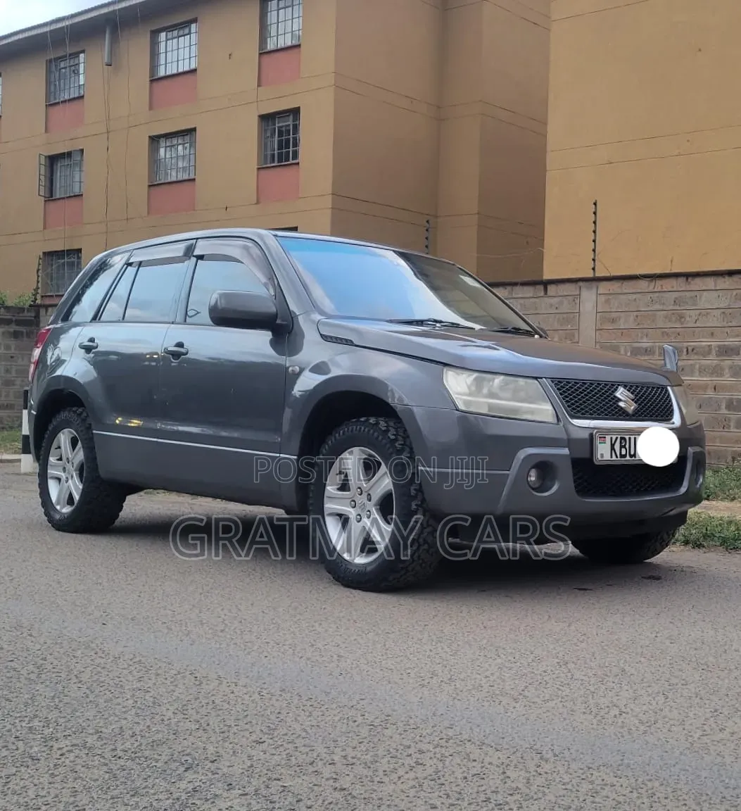 Suzuki Escudo 2006 Gray
