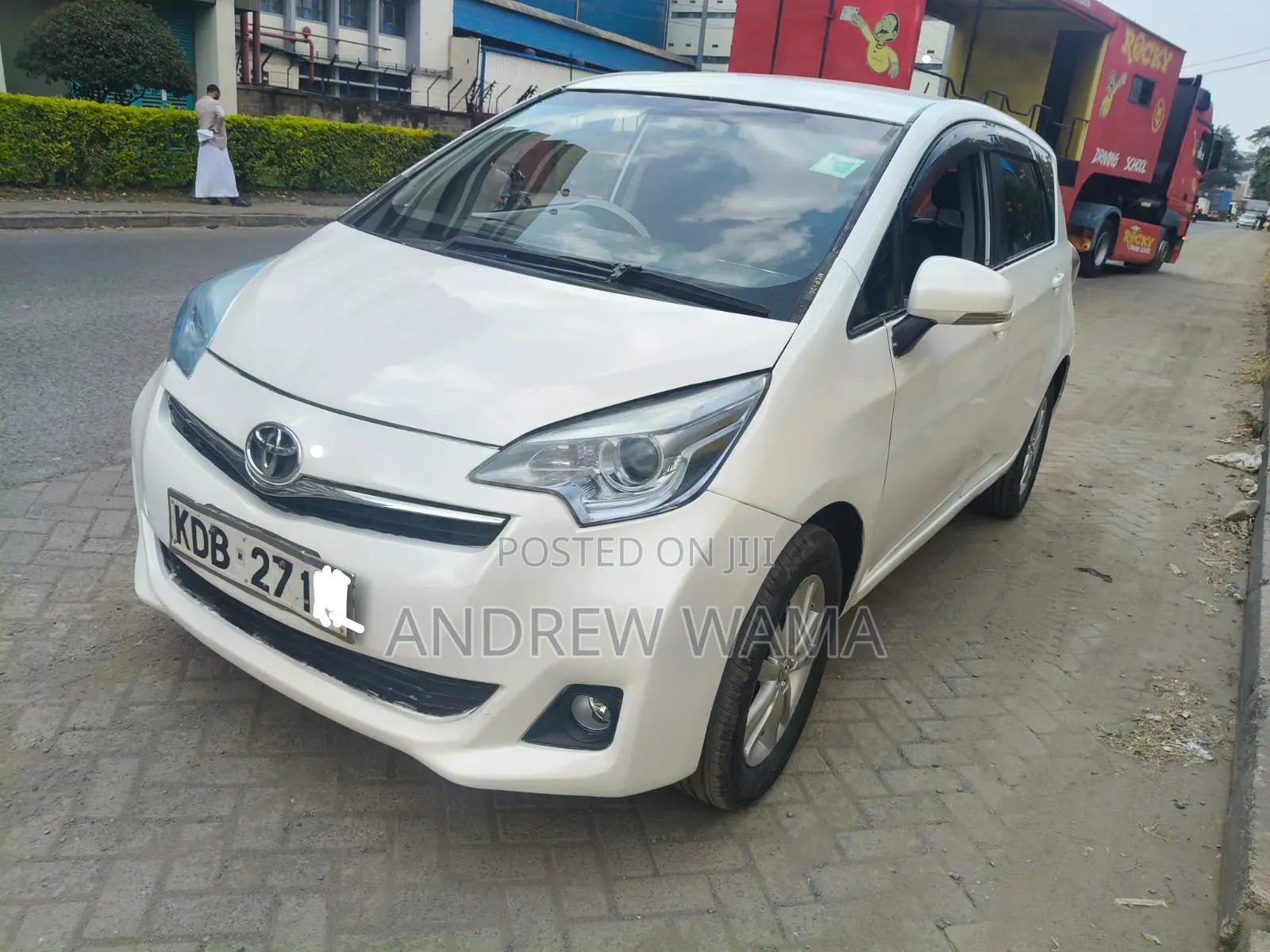 Toyota Ractis 2014 White