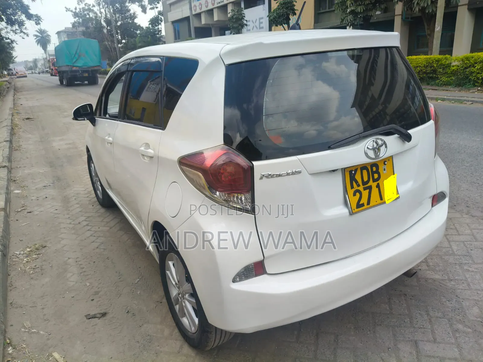 Toyota Ractis 2014 White