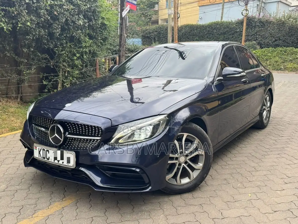 Mercedes-Benz C180 2015 Blue