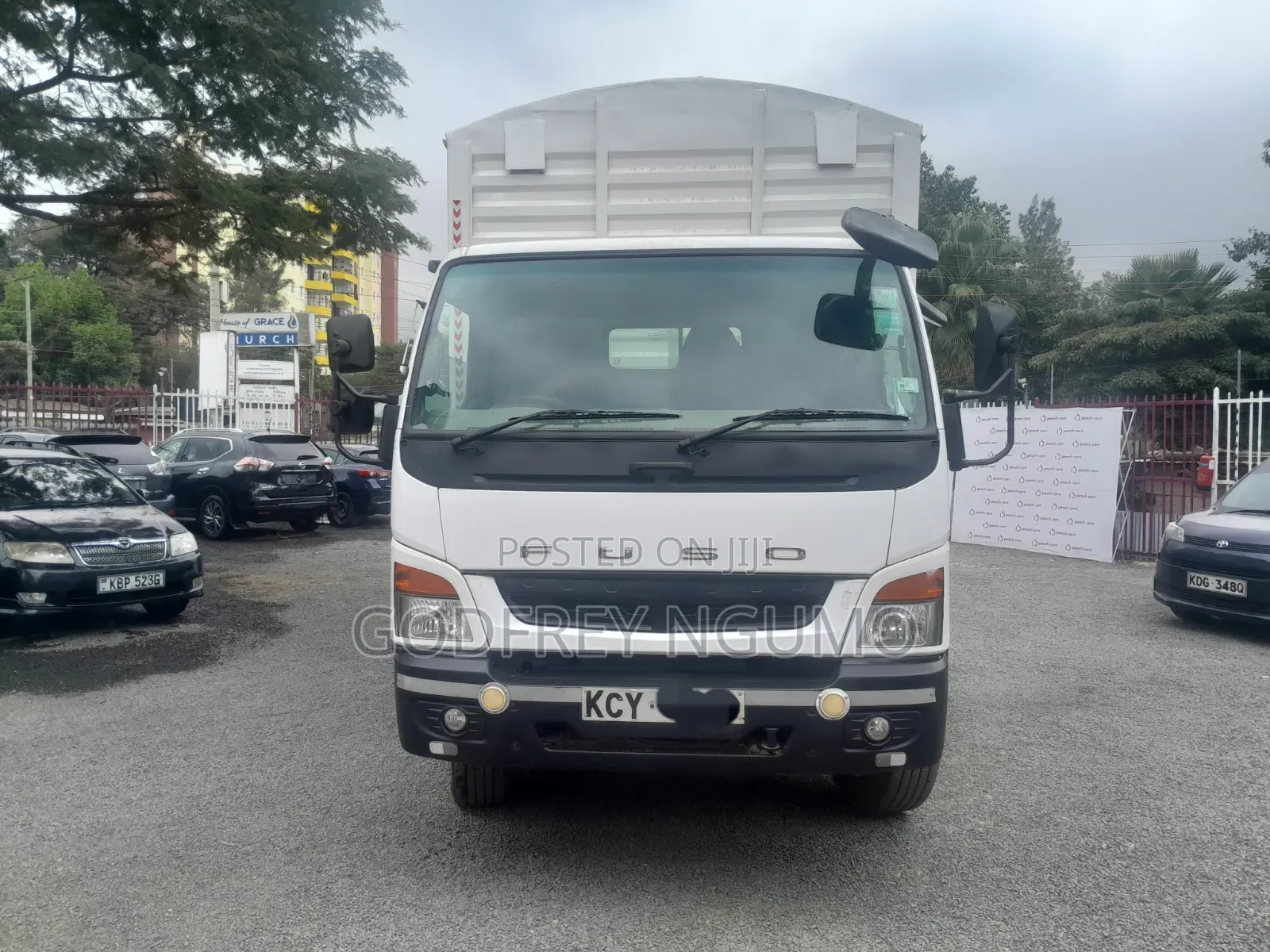 Mitsubishi Fuso F1v1 2018 White