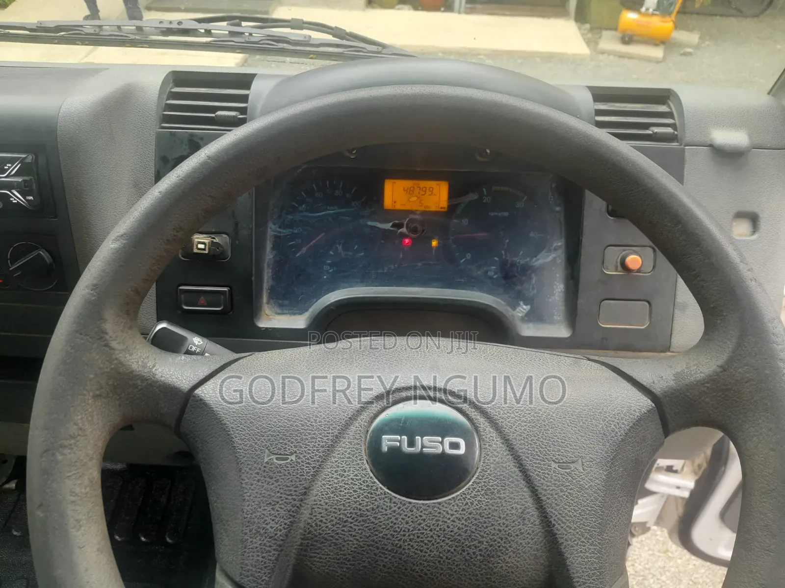 Mitsubishi Fuso F1v1 2018 White