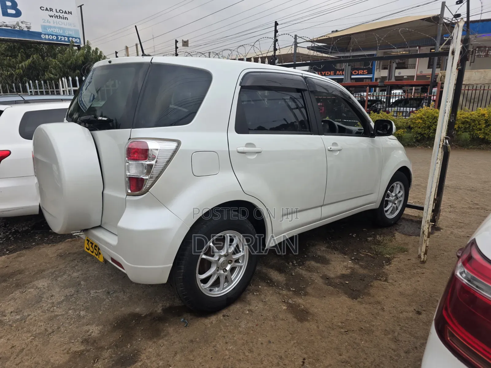Toyota Rush 2011 White